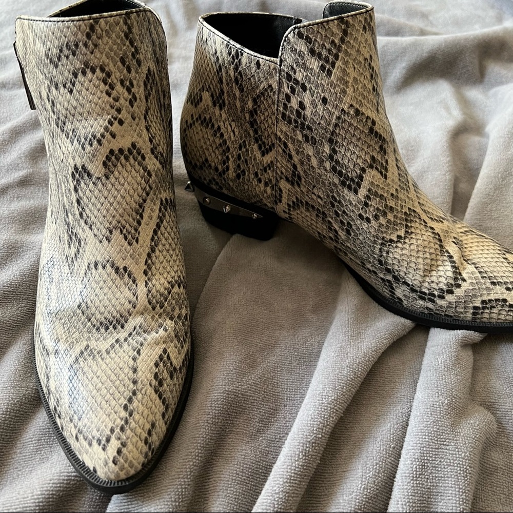 Circus by Sam Edelman booties.  Size 8